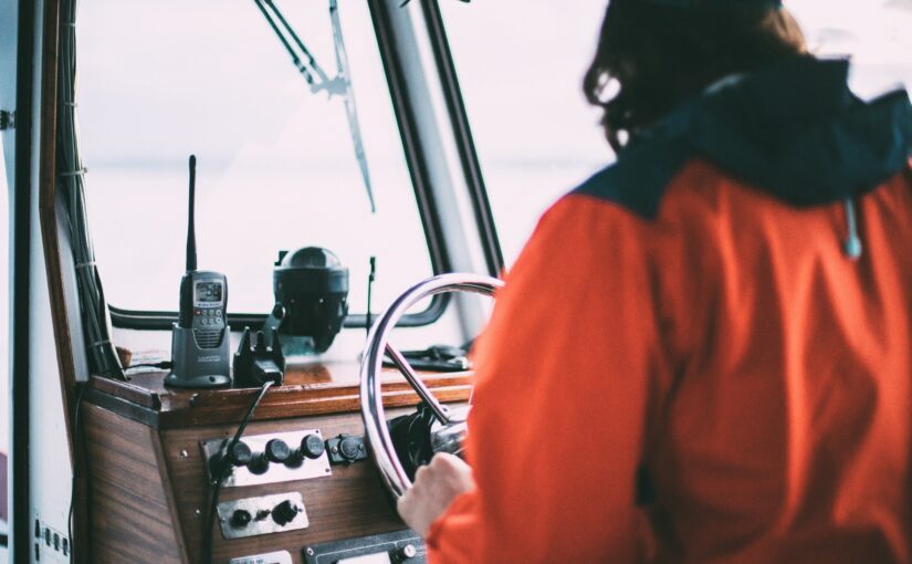 All You Need To Know About the RYA Helmsman’s Course